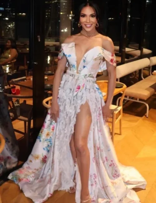 Isabela photo 37, asian, average, black hair, 161 cm, 63 kg, Medium bust, Hong Kong