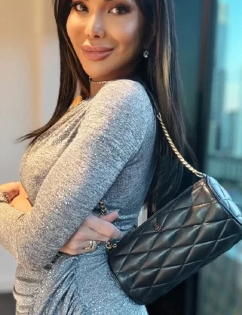 Isabela photo 6, asian, average, black hair, 161 cm, 63 kg, Medium bust, Hong Kong