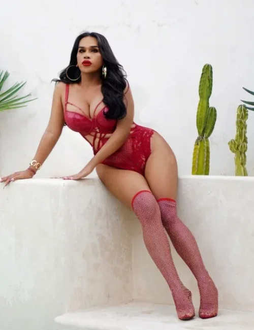 Ivana photo 10, asian, curvy, black hair, 178 cm, 81 kg, Large bust, Hong Kong