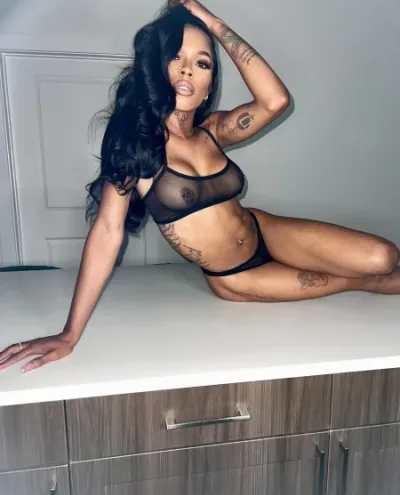 Kassidy photo 1, ebony, athletic, black hair, 164 cm, 58 kg, Small bust, Hong Kong