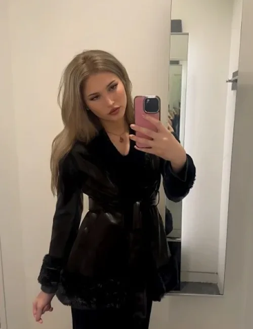 Ivette photo 2, european, athletic, blonde hair, 167 cm, 56 kg, Small bust, Hong Kong