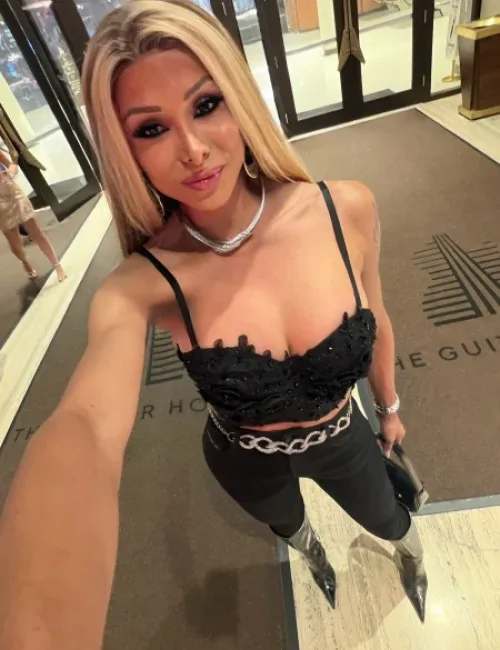 Yeidi photo 21, asian, average, blonde hair, 178 cm, 74 kg, Large bust, Hong Kong