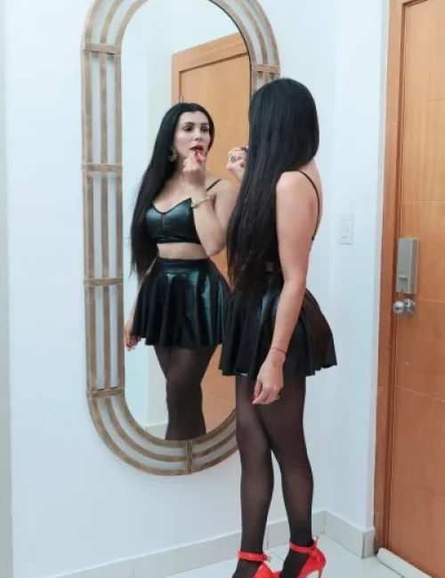 Katy photo 20, asian, curvy, black hair, 164 cm, 68 kg, Large bust, Hong Kong