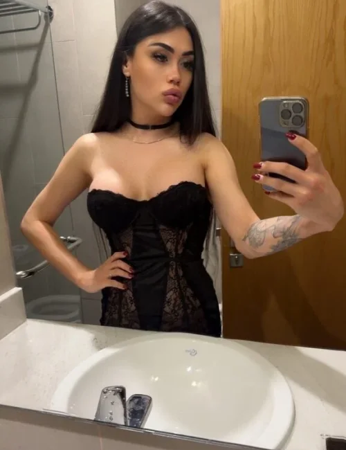 Kamila photo 19, asian, athletic, auburn hair, 175 cm, 59 kg, Medium bust, Hong Kong
