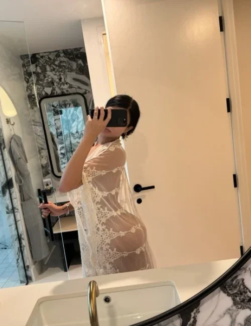 Bianca Mira photo 15, asian, athletic, black hair, 170 cm, 58 kg, Medium bust, Hong Kong