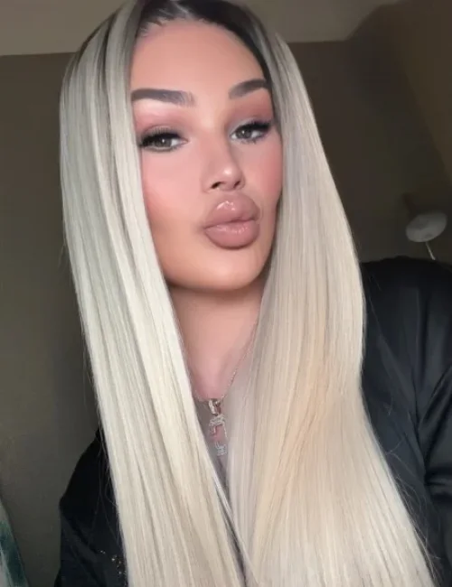 Kelsey photo 27, european, curvy, blonde hair, 170 cm, 77 kg, Large bust, Hong Kong