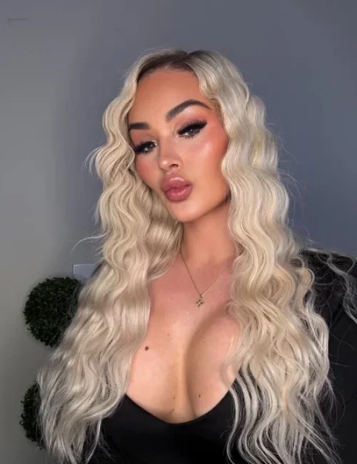 Kelsey photo 70, european, curvy, blonde hair, 170 cm, 77 kg, Large bust, Hong Kong