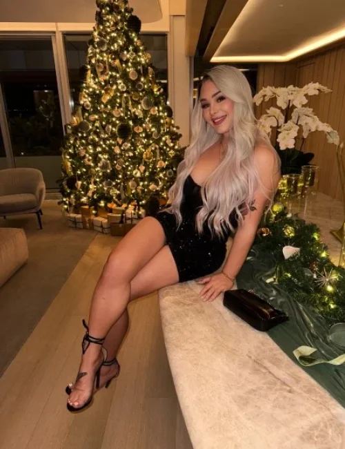 Kelsey photo 73, european, curvy, blonde hair, 170 cm, 77 kg, Large bust, Hong Kong