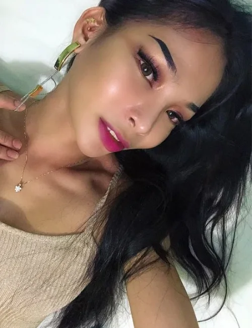 Salma photo 24, asian, petite, brunette, 152 cm, 45 kg, Medium bust, Hong Kong
