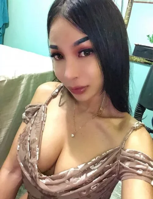 Salma photo 25, asian, petite, brunette, 152 cm, 45 kg, Medium bust, Hong Kong