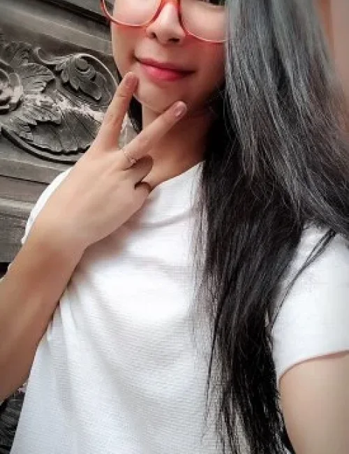 Salma photo 43, asian, petite, brunette, 152 cm, 45 kg, Medium bust, Hong Kong