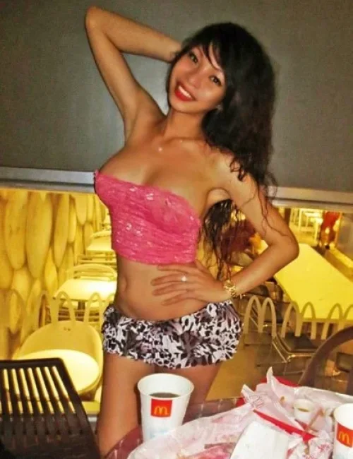 Salma photo 75, asian, petite, brunette, 152 cm, 45 kg, Medium bust, Hong Kong