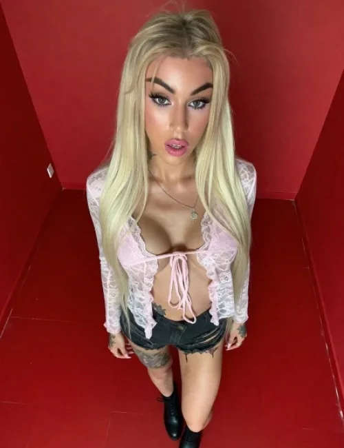 Arabella photo 11, european, athletic, blonde hair, 164 cm, 56 kg, Medium bust, Hong Kong