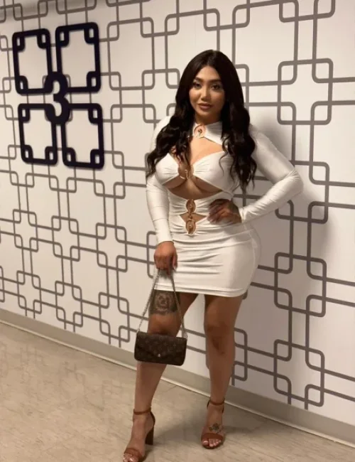 Esmeralda photo 9, asian, curvy, brunette, 167 cm, 77 kg, Large bust, Hong Kong