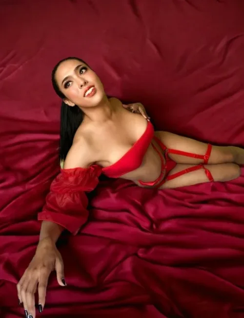 Susie photo 6, asian, athletic, black hair, 170 cm, 54 kg, Medium bust, Hong Kong