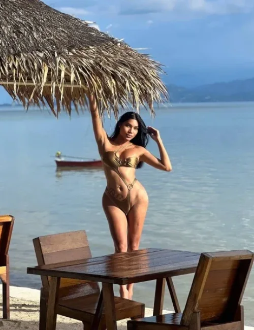 Francesca photo 12, asian, athletic, black hair, 170 cm, 56 kg, Large bust, Hong Kong