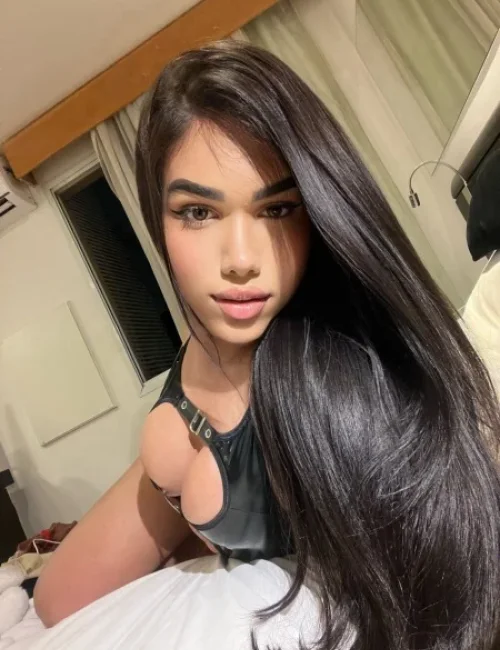 Laurinha photo 14, asian, average, black hair, 170 cm, 68 kg, Large bust, Hong Kong