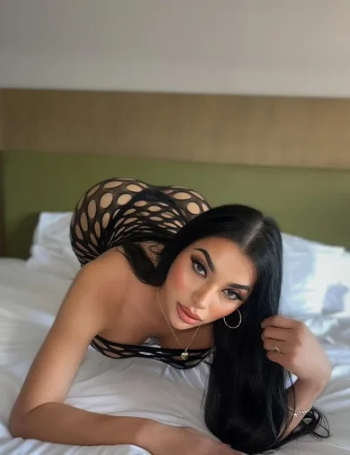 Barbara Lina photo 6, european, average, black hair, 170 cm, 70 kg, Large bust, Hong Kong