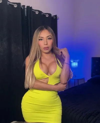 Iris Mira photo 1, asian, curvy, blonde hair, 161 cm, 72 kg, Large bust, Hong Kong
