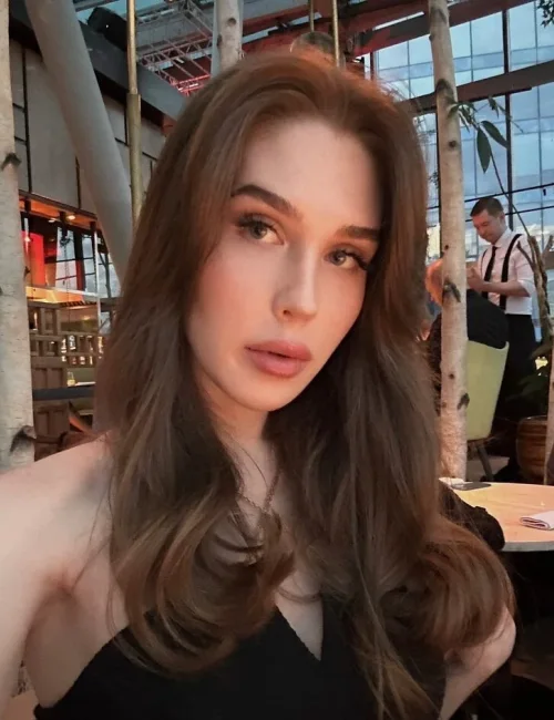 Kseniya photo 1, european, slim, brunette, 178 cm, 58 kg, Medium bust, Hong Kong