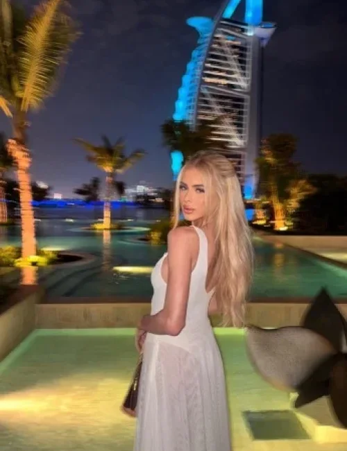 Angell photo 4, asian, petite, blonde hair, 161 cm, 52 kg, Small bust, Hong Kong