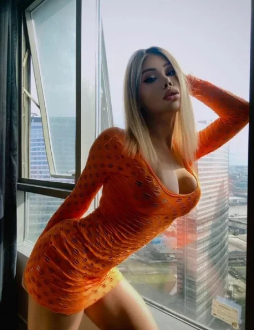 Lika photo 10, ebony, average, blonde hair, 170 cm, 65 kg, Large bust, Hong Kong