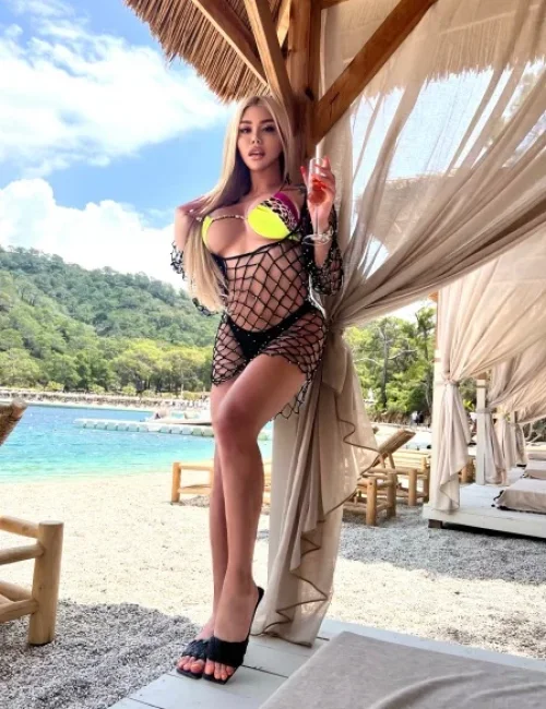 Lika photo 9, ebony, average, blonde hair, 170 cm, 65 kg, Large bust, Hong Kong