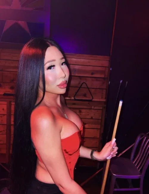 Chrissy photo 25, asian, average, black hair, 161 cm, 63 kg, Large bust, Hong Kong
