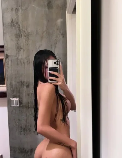 Emilia photo 9, asian, slim, black hair, 161 cm, 47 kg, Small bust, Hong Kong