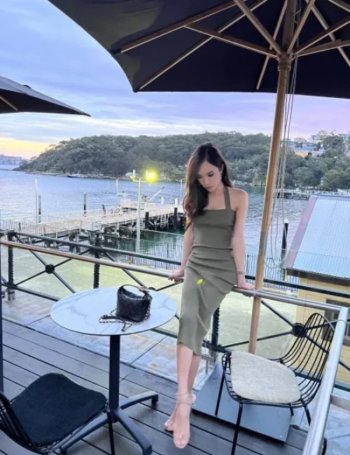 Paris photo 14, asian, athletic, brunette, 170 cm, 56 kg, Small bust, Hong Kong