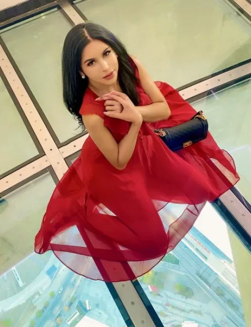 Anastasia photo 29, european, curvy, black hair, 167 cm, 72 kg, Medium bust, Hong Kong