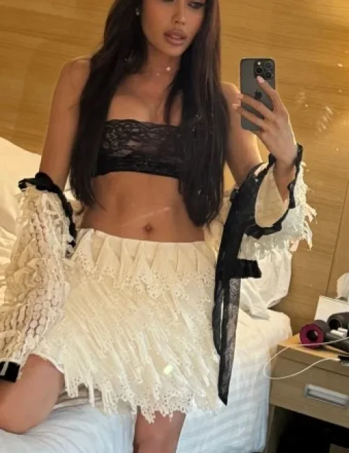 Georgina photo 19, asian, average, brunette, 164 cm, 61 kg, Small bust, Hong Kong