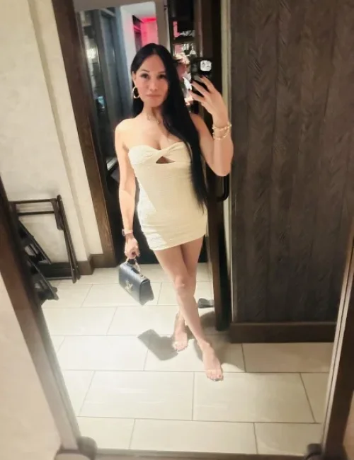 Miyaka photo 14, asian, athletic, black hair, 164 cm, 52 kg, Medium bust, Hong Kong