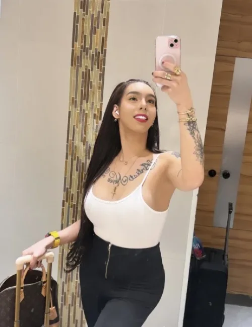 Ishna photo 13, asian, curvy, brunette, 167 cm, 77 kg, Medium bust, Hong Kong
