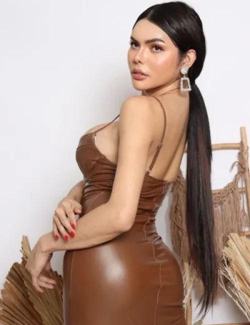 Manira photo 2, asian, slim, black hair, 178 cm, 58 kg, Medium bust, Hong Kong