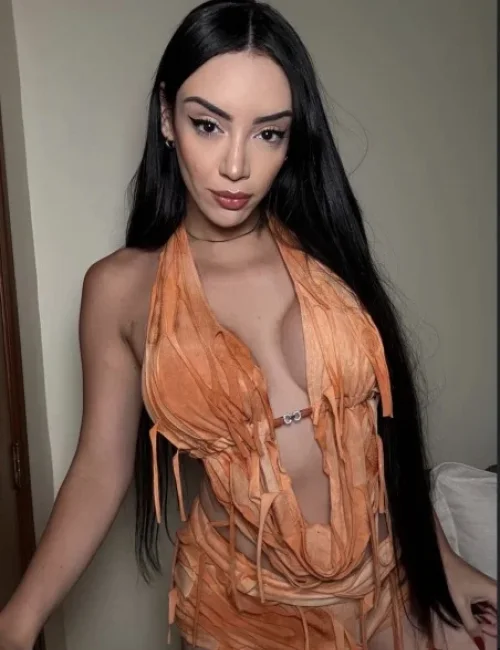 Angelique photo 6, european, athletic, brunette, 167 cm, 58 kg, Medium bust, Hong Kong