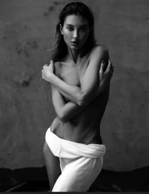 Tamara photo 4, ebony, athletic, brunette, 178 cm, 63 kg, Small bust, Hong Kong