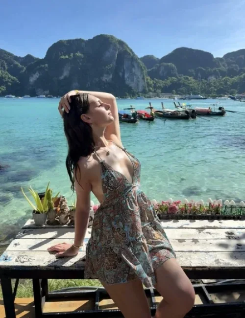 Isabella Mira photo 20, asian, curvy, brunette, 182 cm, 83 kg, Medium bust, Hong Kong