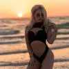 Lexi photo 5, european, curvy, blonde hair, 161 cm, 65 kg, Medium bust, Hong Kong