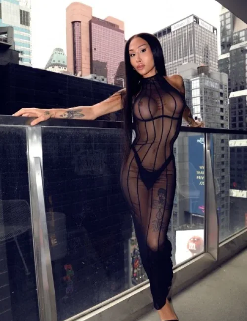 Cordelia photo 11, asian, average, black hair, 170 cm, 65 kg, Medium bust, Hong Kong