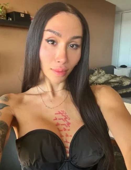 Cordelia photo 32, asian, average, black hair, 170 cm, 65 kg, Medium bust, Hong Kong
