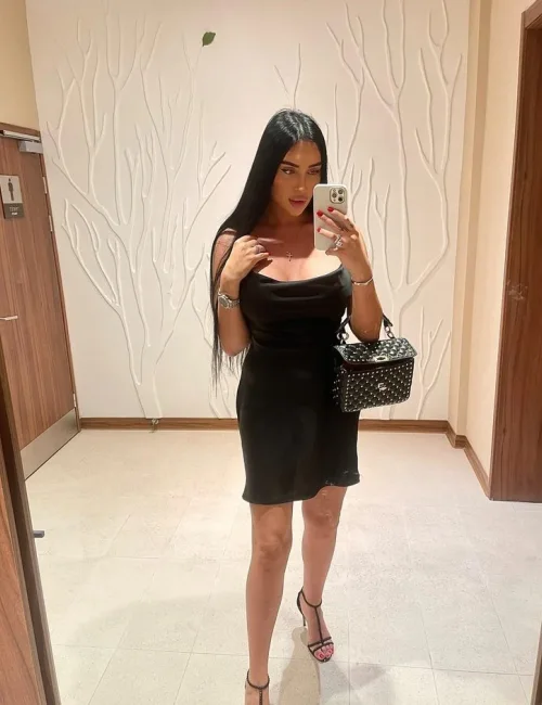 Darina Lina photo 13, european, athletic, black hair, 180 cm, 70 kg, Large bust, Hong Kong
