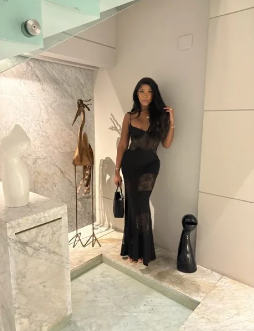 Mercedes photo 11, european, athletic, black hair, 180 cm, 68 kg, Large bust, Hong Kong