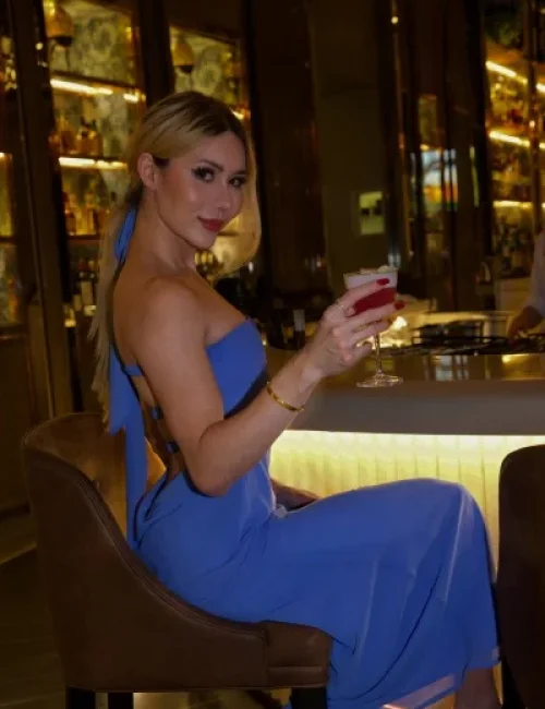 Christine photo 14, asian, athletic, blonde hair, 170 cm, 58 kg, Medium bust, Hong Kong
