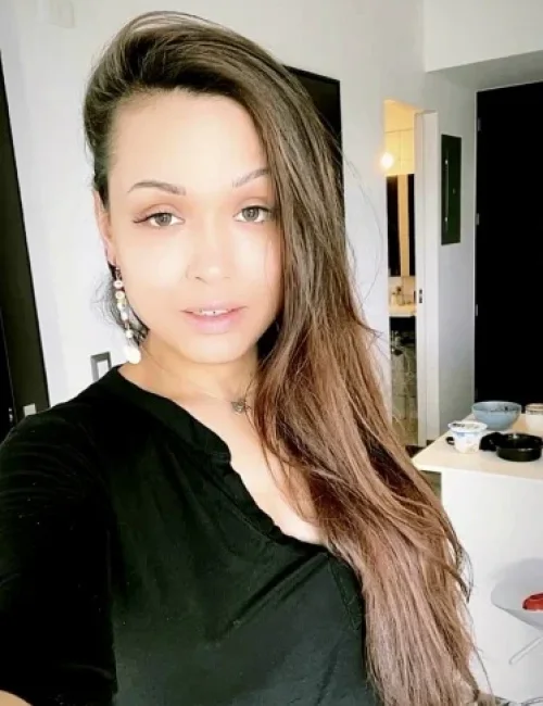 Amy Raya photo 17, european, curvy, brunette, 170 cm, 74 kg, Small bust, Hong Kong