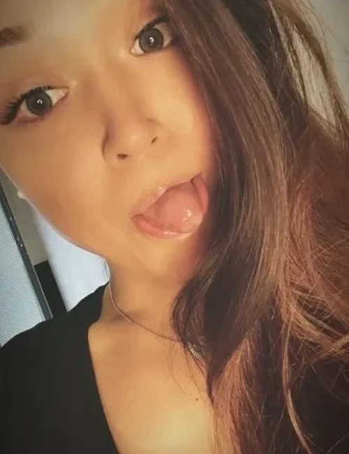 Amy Raya photo 18, european, curvy, brunette, 170 cm, 74 kg, Small bust, Hong Kong